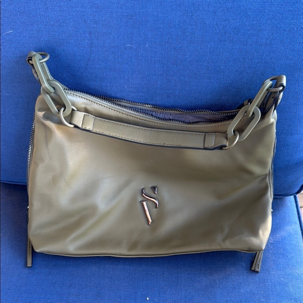 Vera Wang Green Shoulder Bag with Slouchy Design